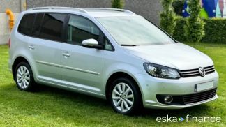 Financování Hatchback Volkswagen Touran 2011