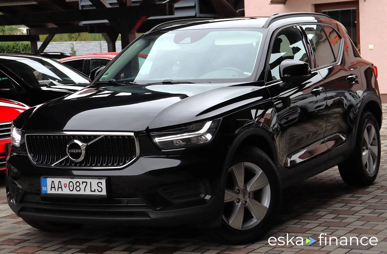 Lízing SUV Volvo XC40 2019