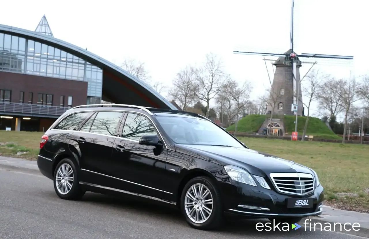 Leasing Wagon MERCEDES E 250 2010