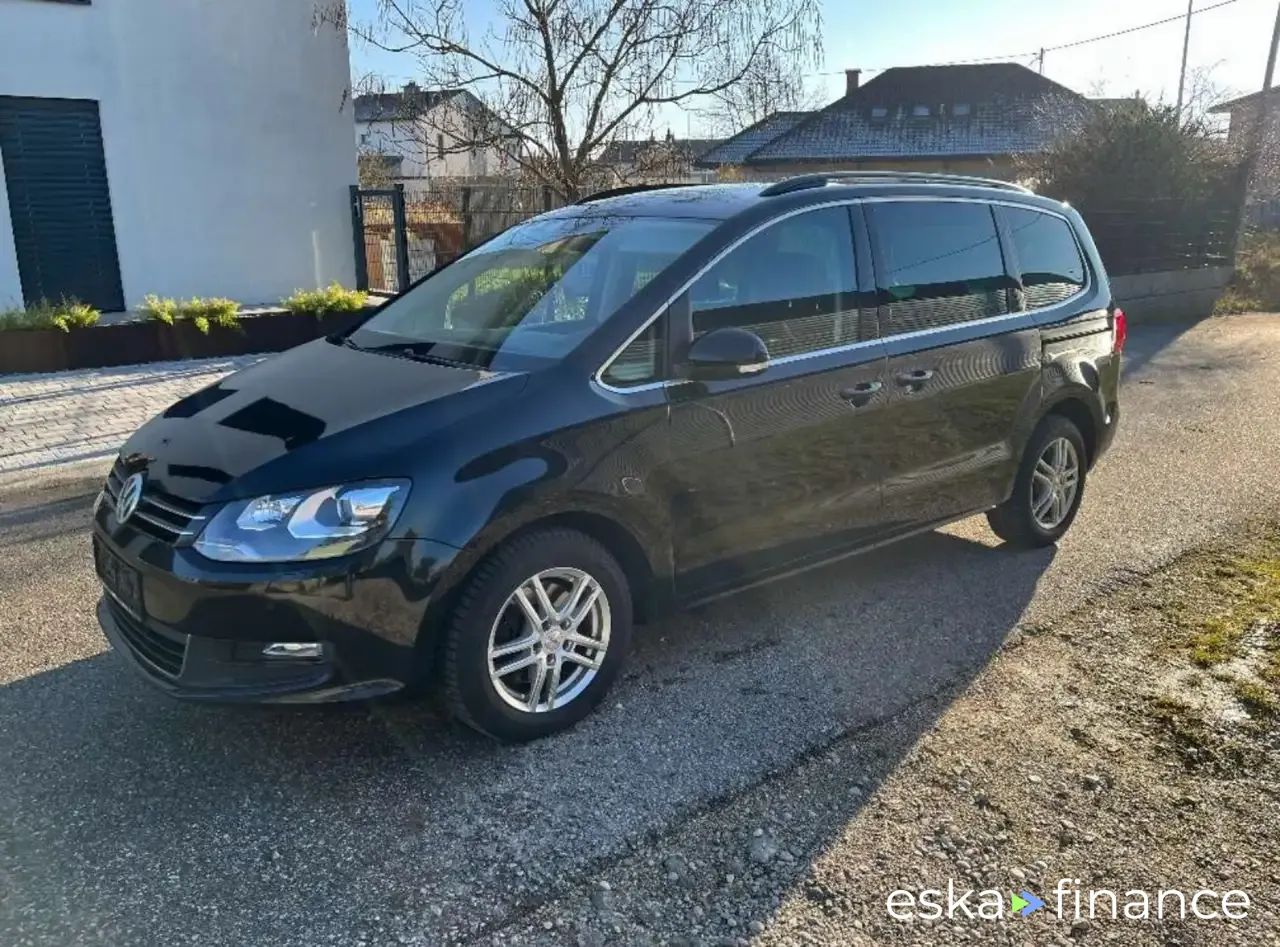 Financování Hatchback Volkswagen Sharan 2018
