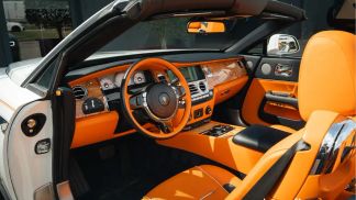 Leasing Convertible Rolls-Royce Dawn 2017