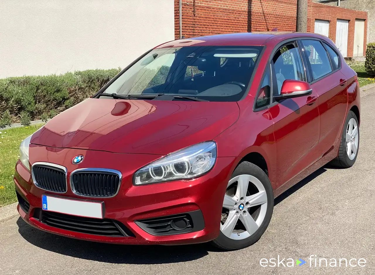 Lízing Hatchback BMW 216 2015