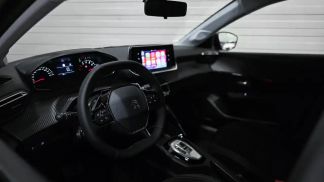 Lízing Sedan Peugeot 208 2025