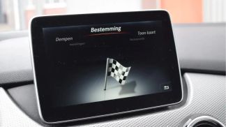 Lízing Hatchback MERCEDES B 200 2015