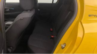 Lízing Sedan Peugeot 208 2021