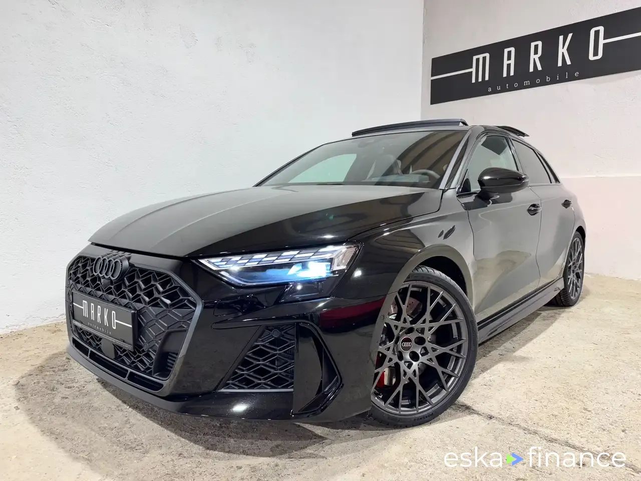 Lízing Hatchback Audi RS3 2024