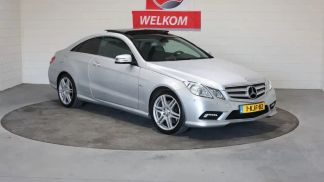 Lízing Kupé MERCEDES E 200 2011