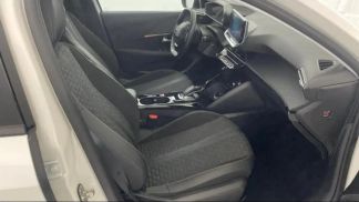 Lízing Sedan Peugeot 208 2021