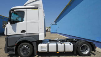 Lízing Traktor MERCEDES 1842 2019