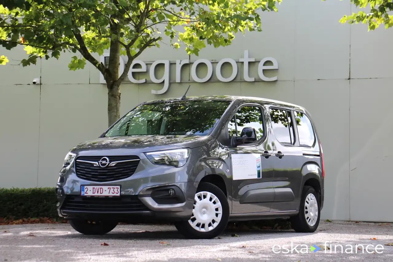 Lízing Hatchback Opel Combo Life 2022