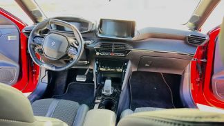 Lízing Sedan Peugeot 208 2020