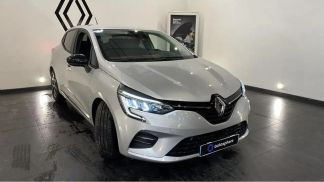 Sedan Renault Clio 2022