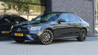 Lízing Sedan MERCEDES E 300 2023