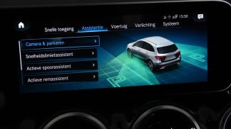 Lízing Hatchback MERCEDES B 180 2019