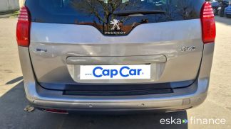 Lízing Hatchback Peugeot 5008 2016