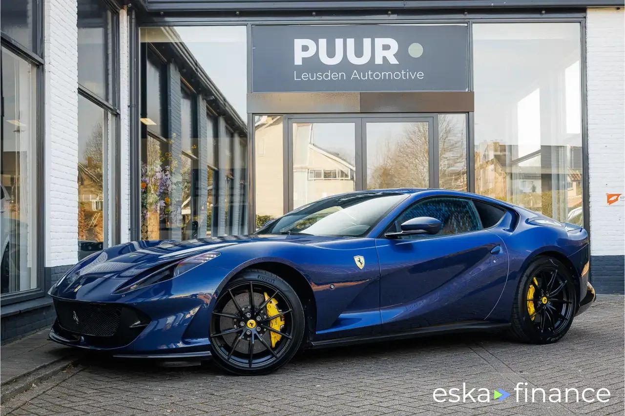 Leasing Coupé Ferrari 812 2019
