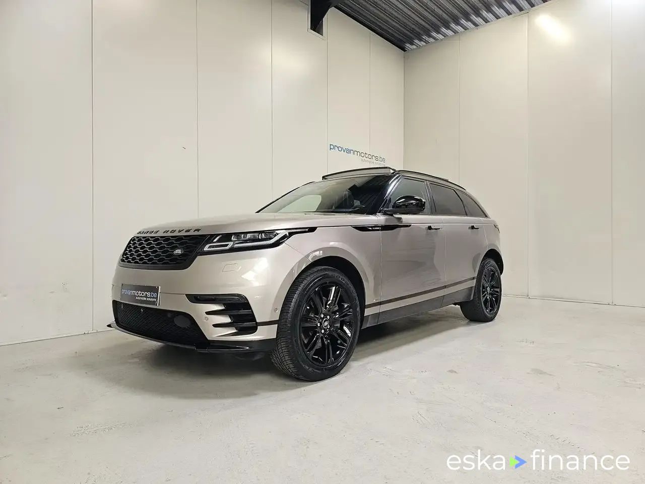Financování SUV Land Rover Range Rover Velar 2022