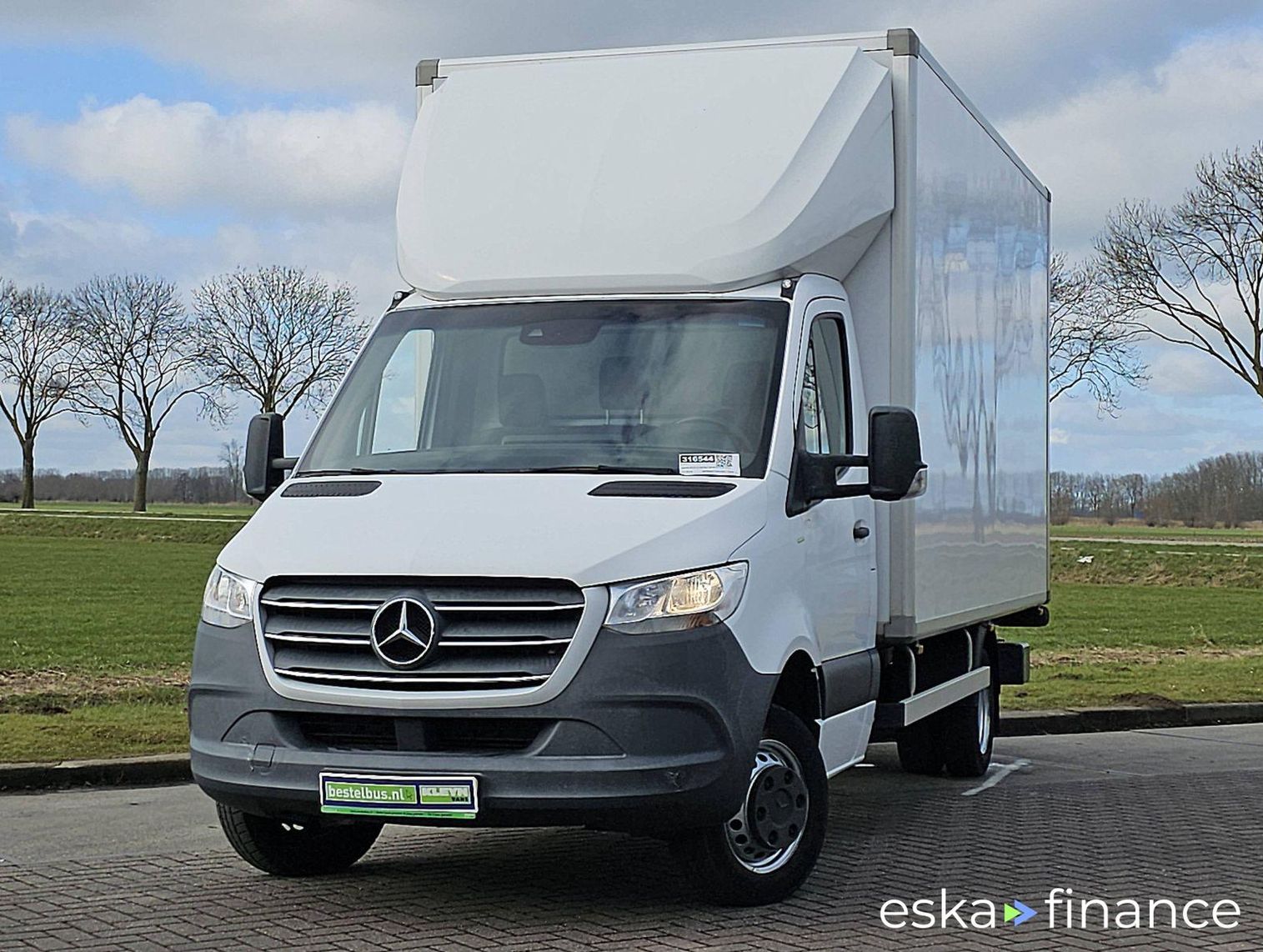 Leasing Closed Box Mercedes-Benz SPRINTER 516 2019