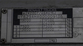 Specjalna ciężarówka Renault PREMIUM 340DXI 2013