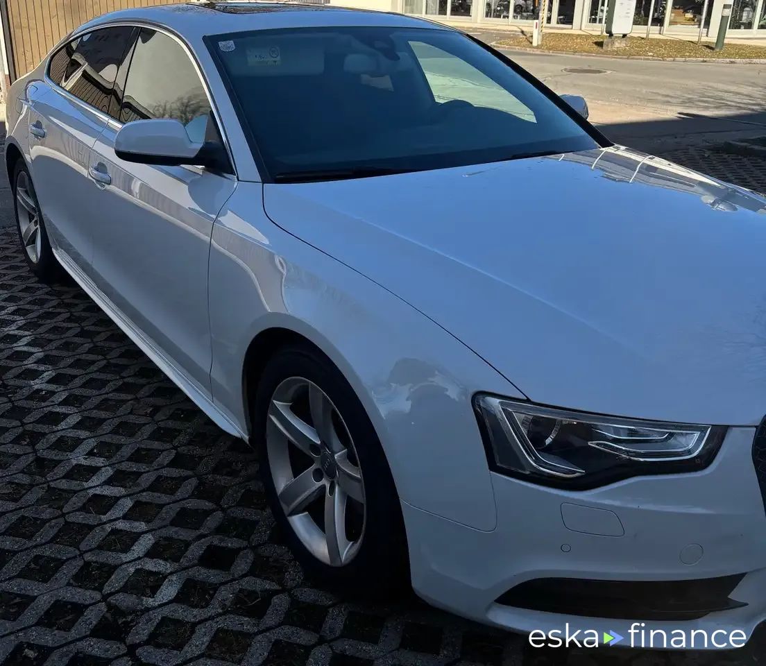 Lízing Sedan Audi A5 2015