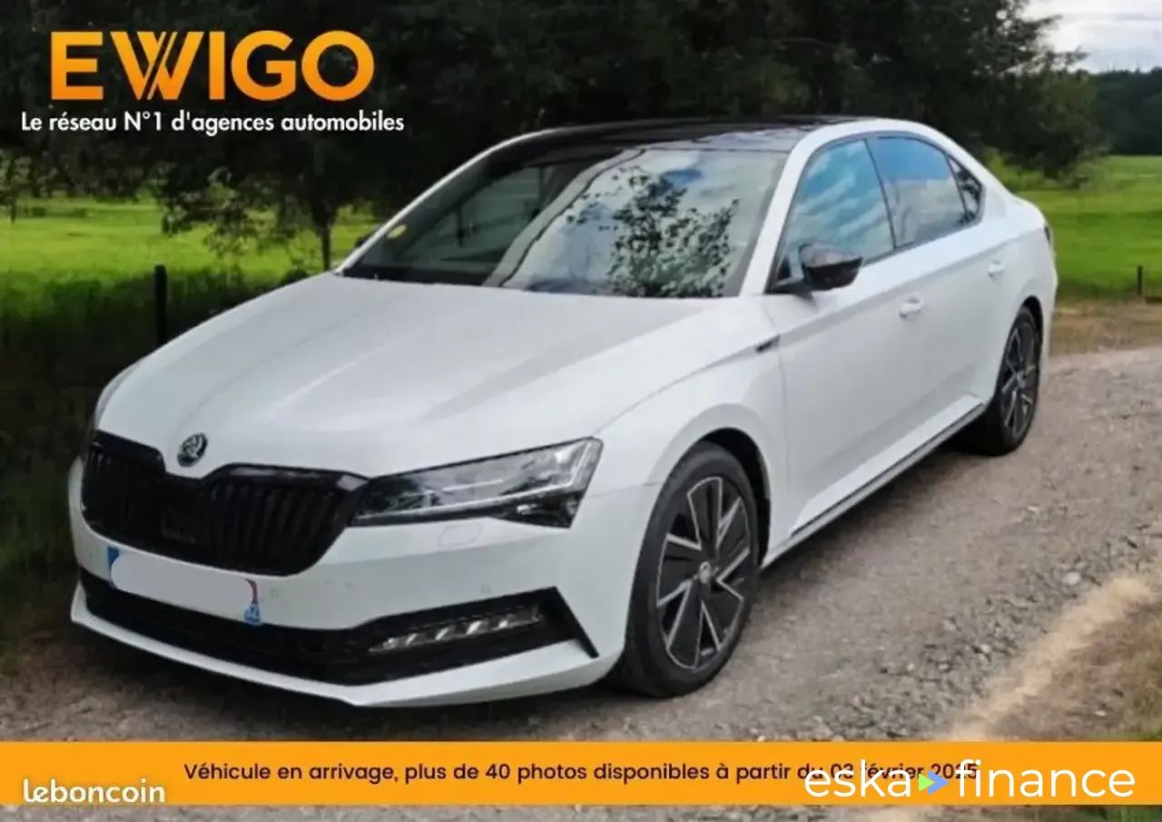 Lízing Sedan Skoda Superb 2023
