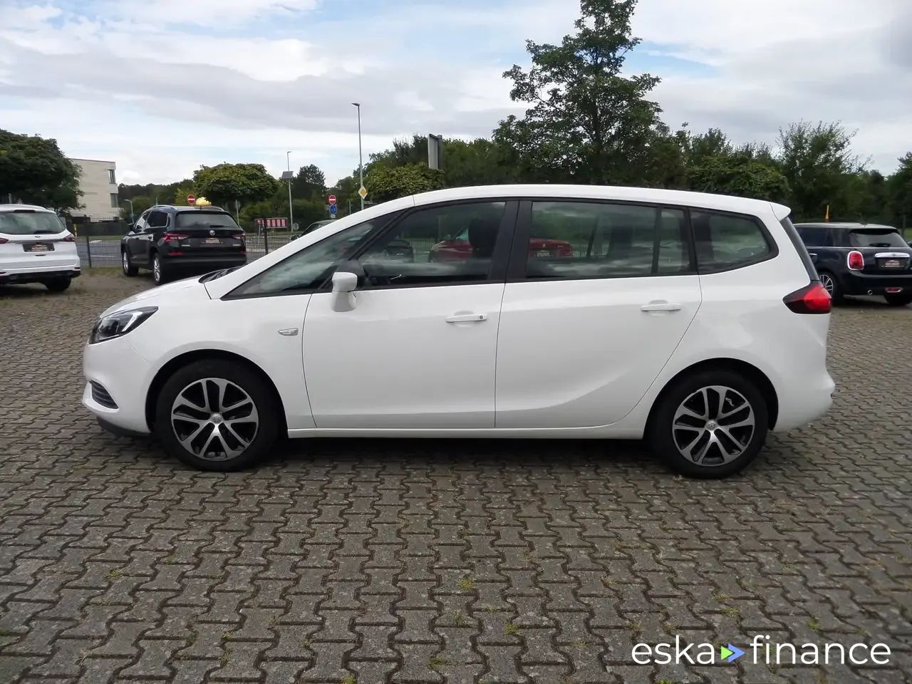 Leasing Le transport des passagers Opel Zafira Tourer 2019