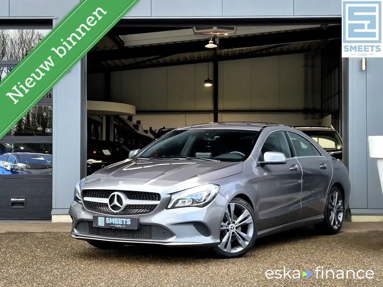 Financování Sedan MERCEDES CLA 180 2018