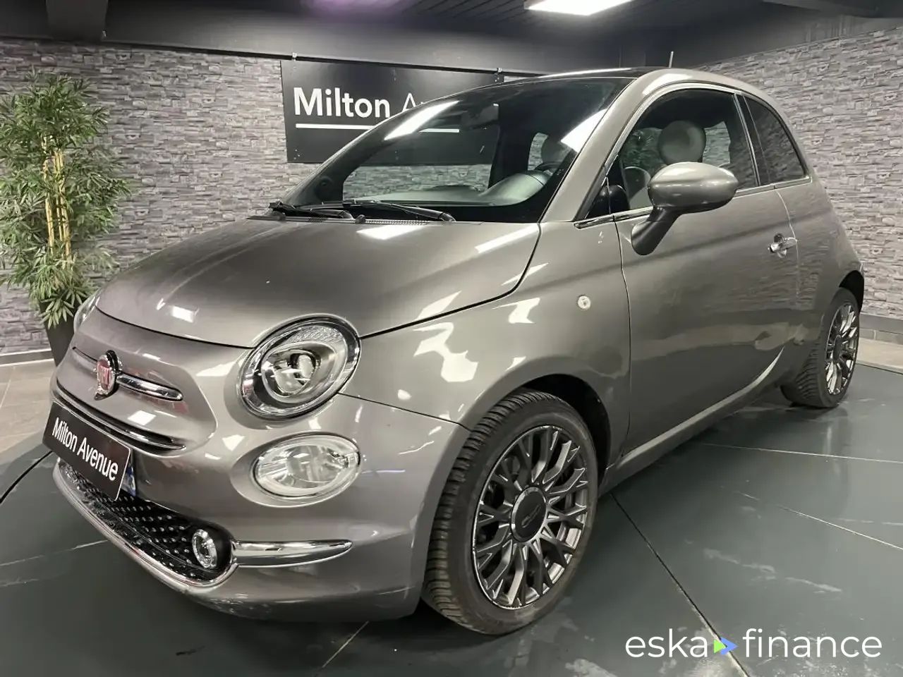 Financování Hatchback Fiat 500 2020
