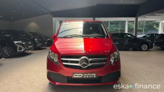 Lízing Hatchback MERCEDES V 250 2023