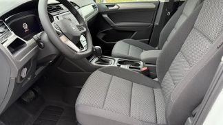 Financování Hatchback Volkswagen Touran 2025