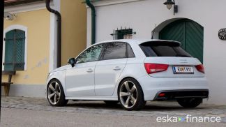 Lízing Sedan Audi A1 2012