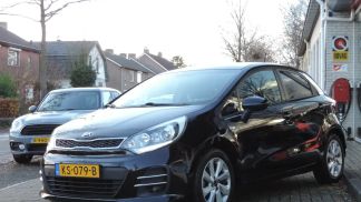 Lízing Hatchback Kia Rio 2016