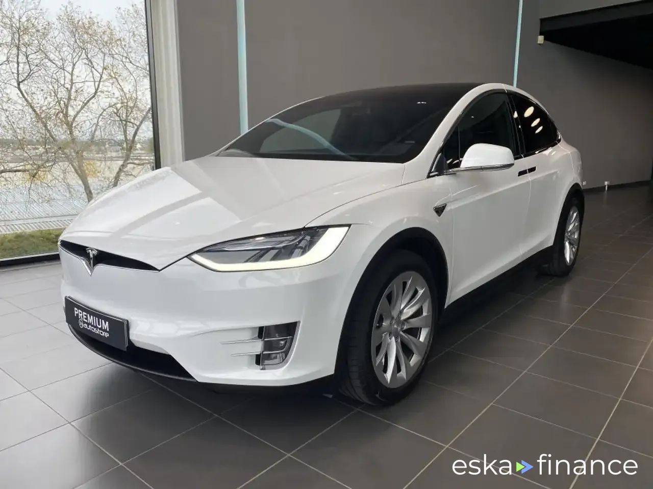 Finansowanie SUV Tesla Model X 2018