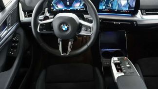 Leasing Le transport des passagers BMW 218 2023