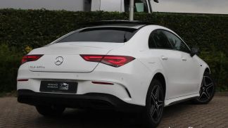Lízing Sedan MERCEDES CLA 250 2020