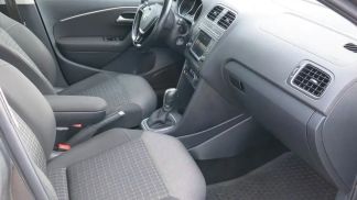 Lízing Hatchback Volkswagen Polo 2014