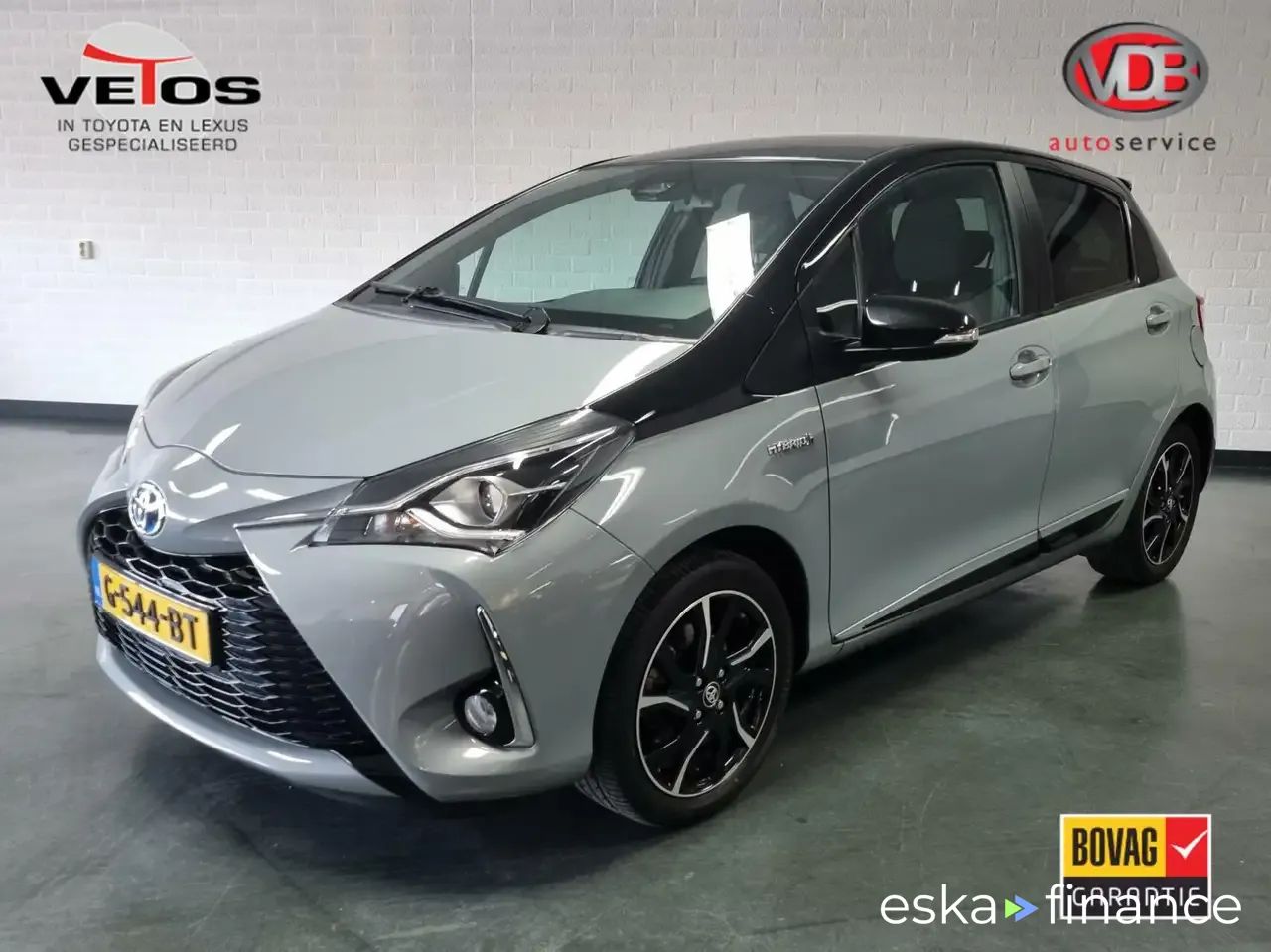 Lízing Hatchback Toyota Yaris 2018