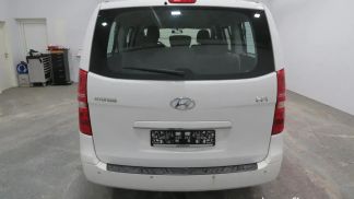 Passenger transport Hyundai H-1 2017