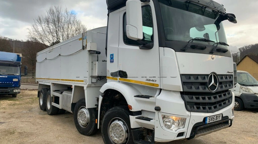 Mercedes-Benz Arocs 2015