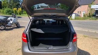 Lízing Hatchback MERCEDES B 200 2014