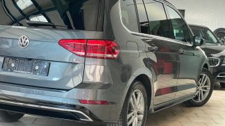 Financování Hatchback Volkswagen Touran 2017
