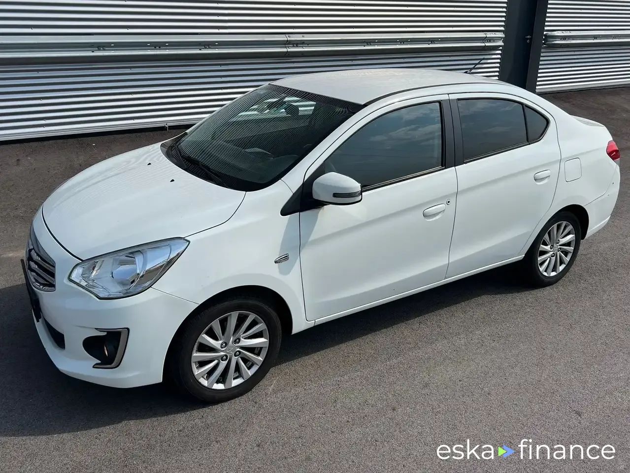 Leasing Sedan Mitsubishi ATTRAGE 2016
