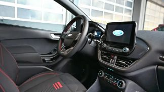 Leasing Sedan Ford Fiesta 2023