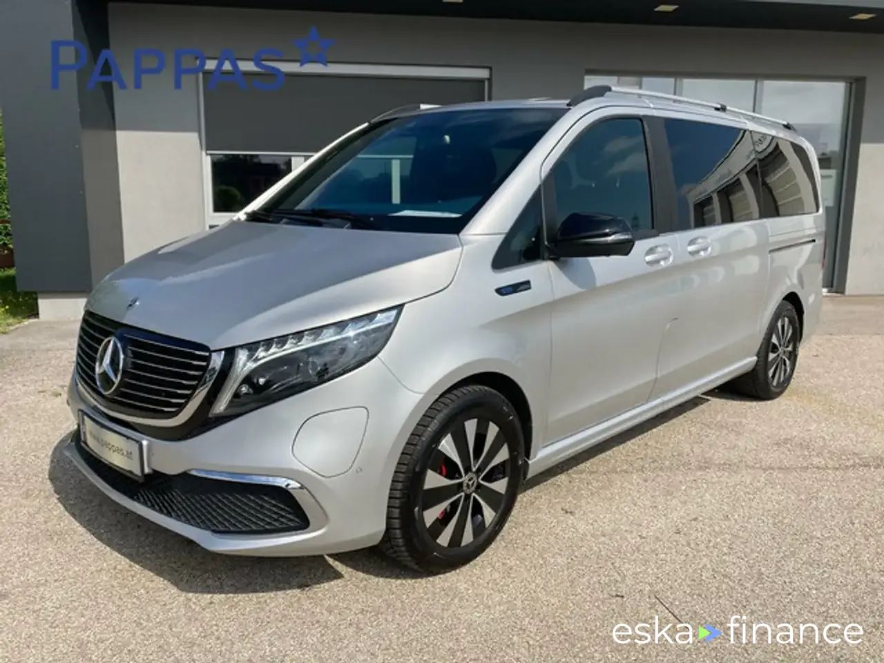 Leasing Passenger transport MERCEDES EQV 300 2021