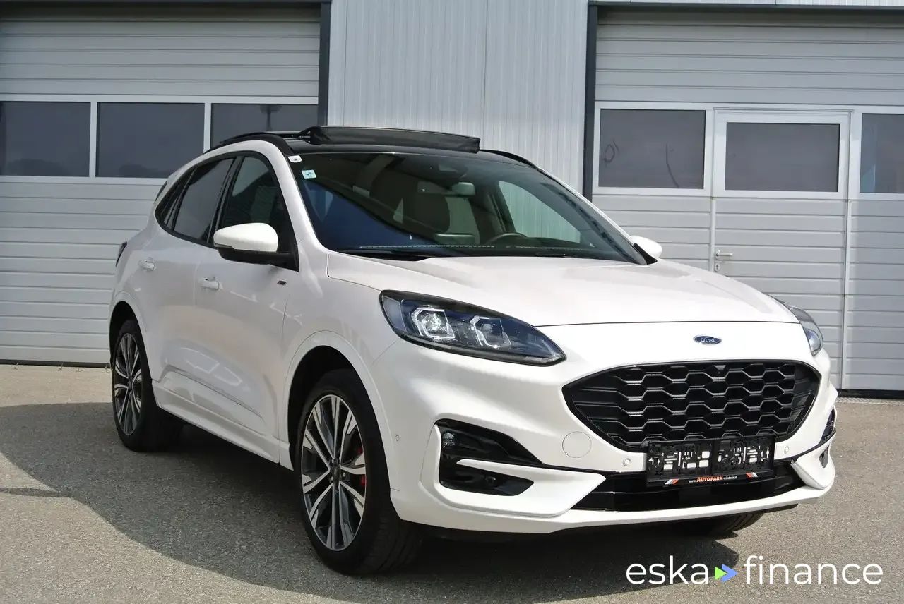 Finansowanie SUV Ford Kuga 2023