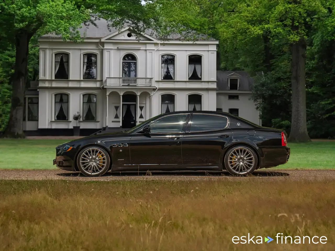 Lízing Sedan Maserati Quattroporte 2011