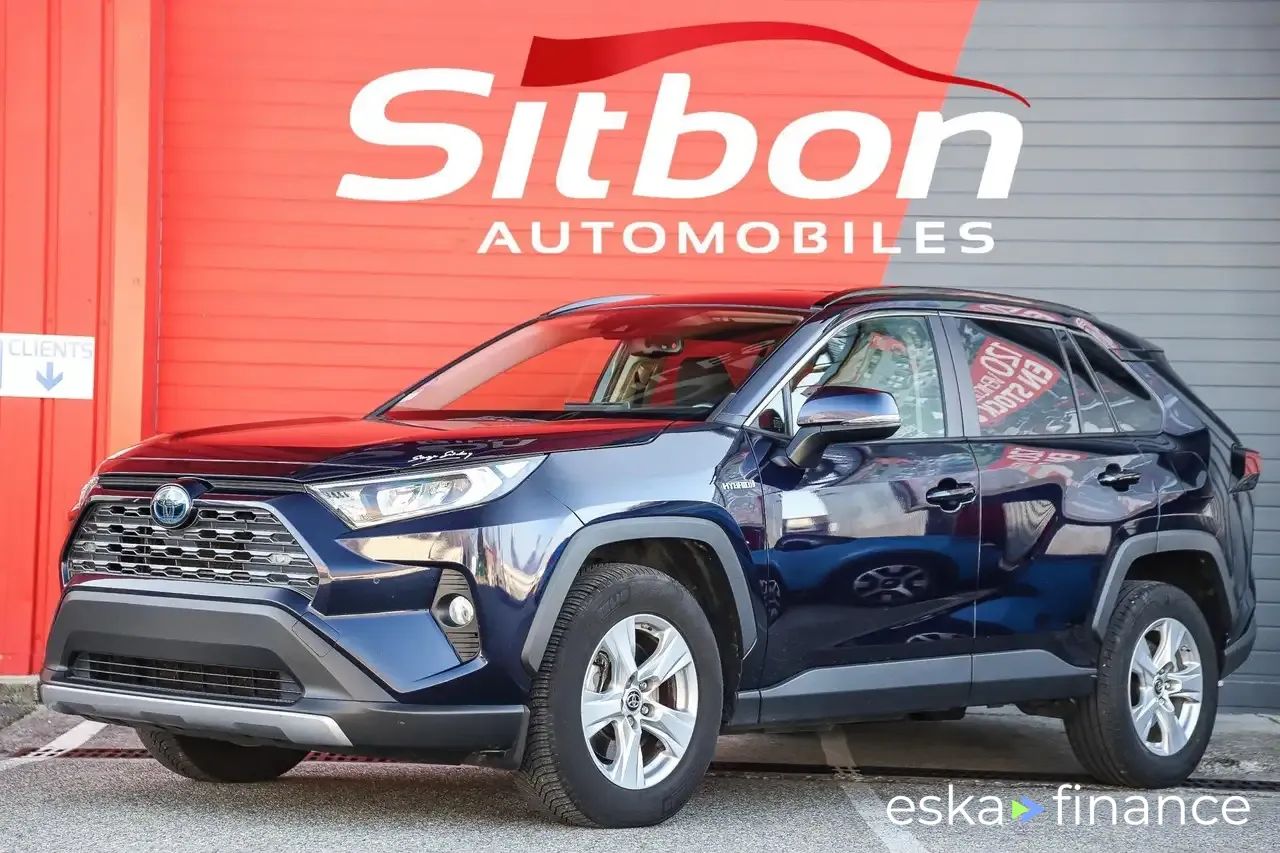 Financování Vagón Toyota RAV 4 2019