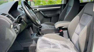 Financování Hatchback Volkswagen Touran 2011