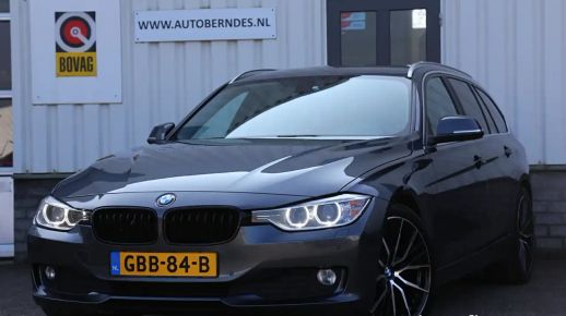 BMW 318 2013