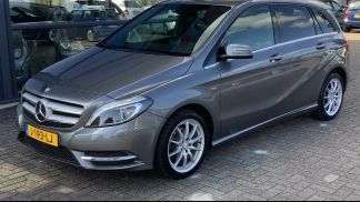 Leasing Hatchback MERCEDES B 180 2012
